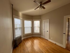 21 William St, Unit 1 in Portland, ME - Foto de edificio - Building Photo