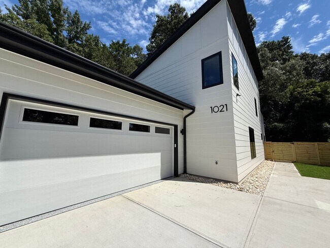 property at 1021 Gregg St