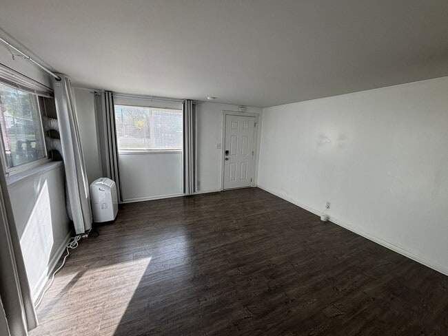 517 N 900 W in Salt Lake City, UT - Building Photo - Building Photo