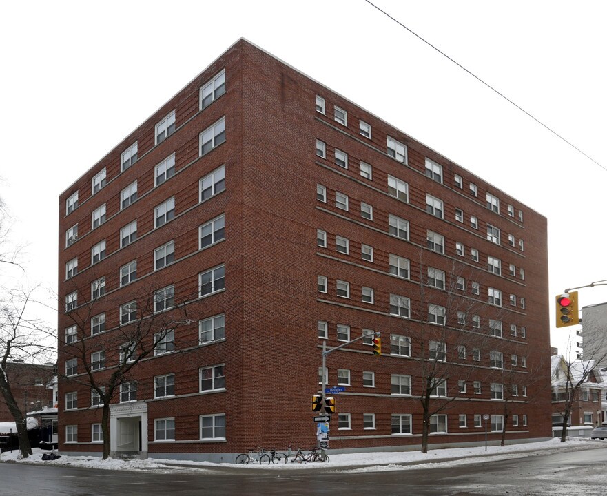 196 Metcalfe St in Ottawa, ON - Building Photo