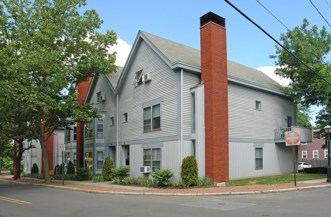 Union Bend Apartments in Poughkeepsie, NY - Building Photo - Building Photo