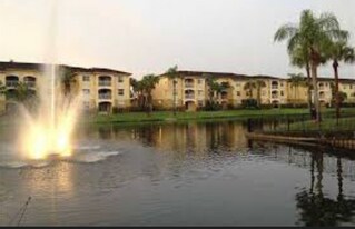 9625 NW 1st Ct in Pembroke Pines, FL - Building Photo