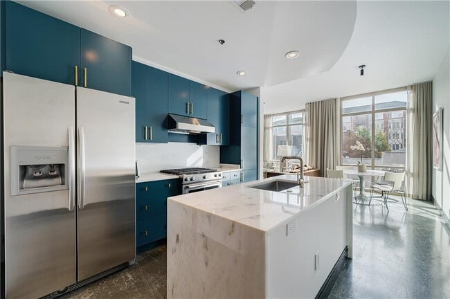 905 Juniper St NE in Atlanta, GA - Building Photo - Building Photo