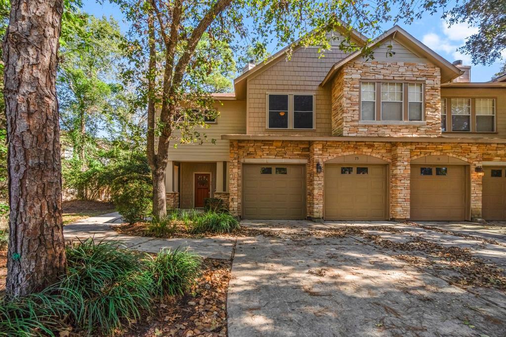 75 Scarlet Woods Ct in Spring, TX - Foto de edificio