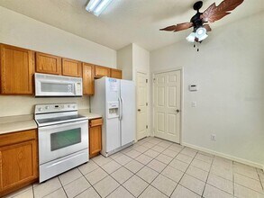 10130 Tranquility Way in Tampa, FL - Building Photo - Building Photo