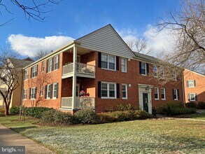 6614 Boulevard View-Unit -A2 in Alexandria, VA - Building Photo - Building Photo