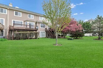 1263 Tamarack Dr in Bartlett, IL - Building Photo - Building Photo