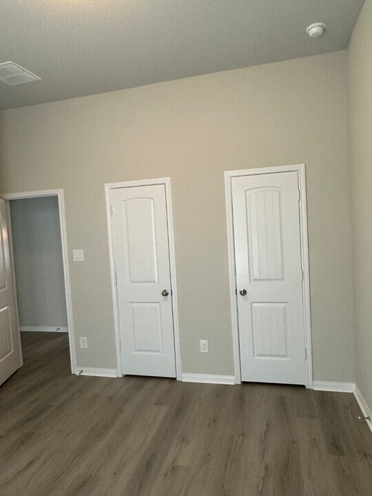 7331 Saddle Tree Dr in Spring, TX - Building Photo