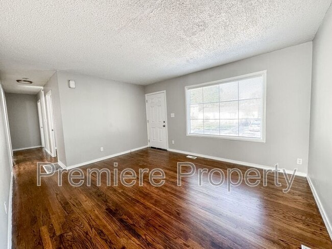 1721 S Ellison Way in Independence, MO - Building Photo - Building Photo