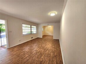 2497 N Druid Hills Rd NE in Atlanta, GA - Building Photo - Building Photo