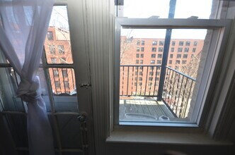 1616 Commonwealth Ave, Unit 12 in Boston, MA - Building Photo - Building Photo