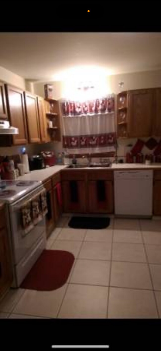 212 King Rd E, Unit 212 e king road in Ithaca, NY - Building Photo - Building Photo
