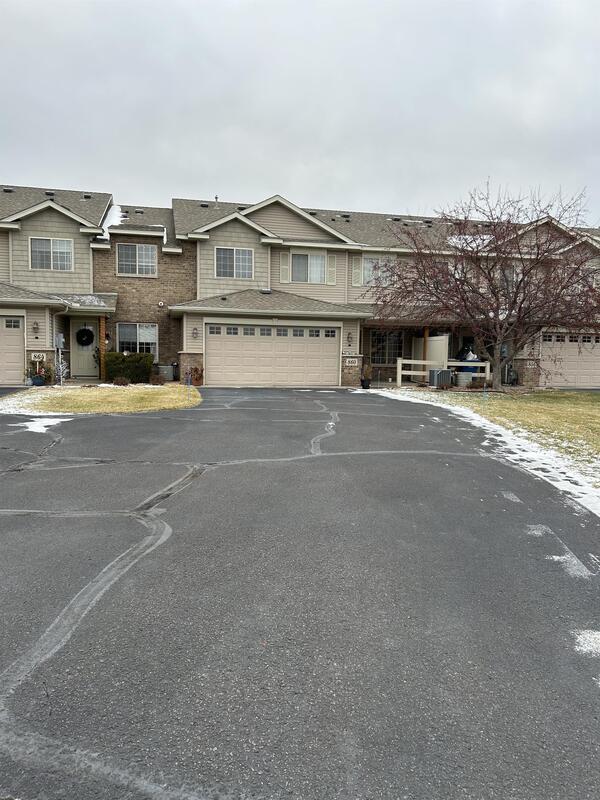 860 Independence Dr in Big Lake, MN - Foto de edificio - Building Photo