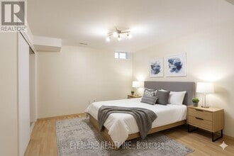 49 Falling River Dr in Richmond Hill, ON - Building Photo - Building Photo