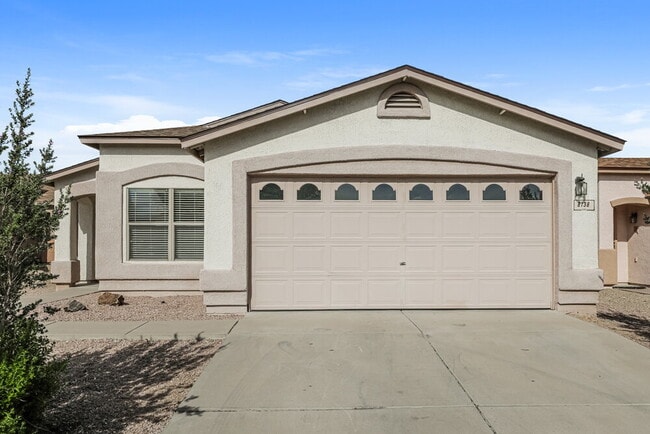 property at 8138 S Sunny Sky Pl