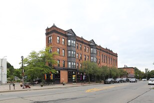 696-712 University Ave in Rochester, NY - Building Photo