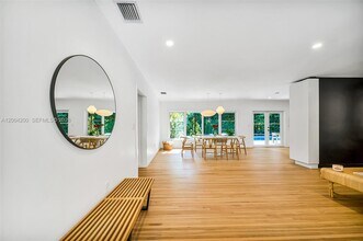 1010 Placetas Ave in Coral Gables, FL - Building Photo - Building Photo