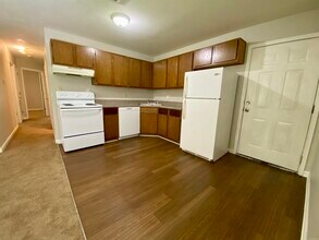 320 Elmo St in Malvern, AR - Building Photo - Building Photo