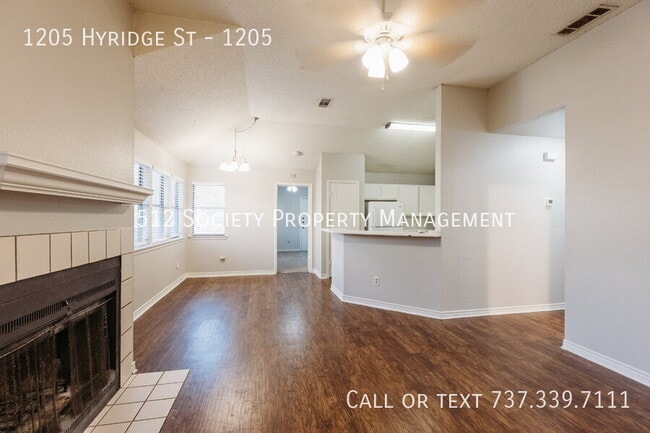 1205 Hyridge St in Round Rock, TX - Building Photo - Building Photo