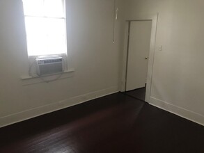3002 St Philip St-Unit -3002 in New Orleans, LA - Building Photo - Building Photo