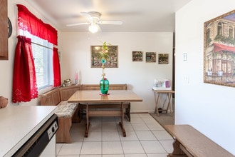 Ransom Court in Grand Island, NY - Building Photo - Interior Photo