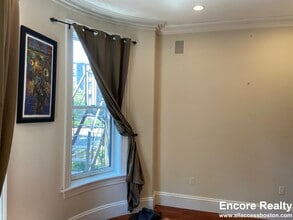 34 Greenwich Park, Unit 34 Greenwich Park in Boston, MA - Building Photo - Building Photo