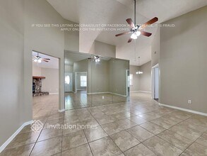 2825 Mnr Hl Dr in Brandon, FL - Building Photo - Building Photo