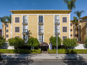 Margate Apartments in Encino, CA - Building Photo - Building Photo