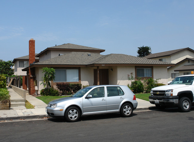 16661 Sims St in Huntington Beach, CA - Building Photo - Building Photo