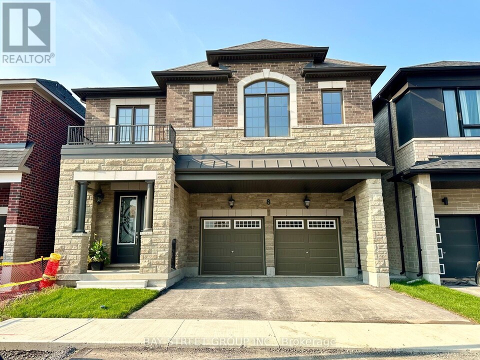 8 Sweet Pear Street in Markham, ON - Building Photo