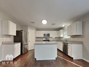 275 Indian Falls S in Montgomery, TX - Building Photo - Building Photo