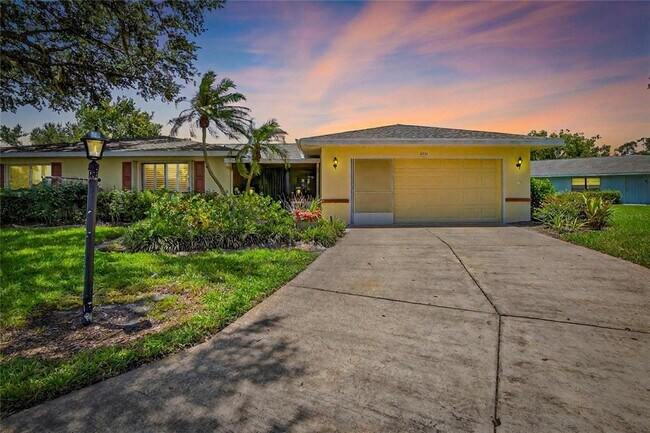 property at 2221 Ivan Ct