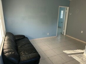 3240 NE 16th St, Unit 1 in Pompano Beach, FL - Building Photo - Building Photo
