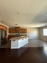 222 Tissot Dr in Patterson, CA - Building Photo - Building Photo