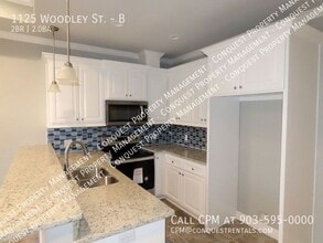 1125 Woodley St in Tyler, TX - Building Photo - Building Photo