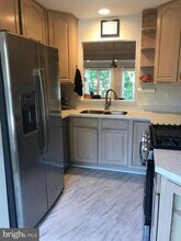 539 Tschiffely Square Rd in Gaithersburg, MD - Building Photo - Building Photo