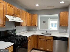 13001 Bridger Dr in Germantown, MD - Building Photo - Building Photo