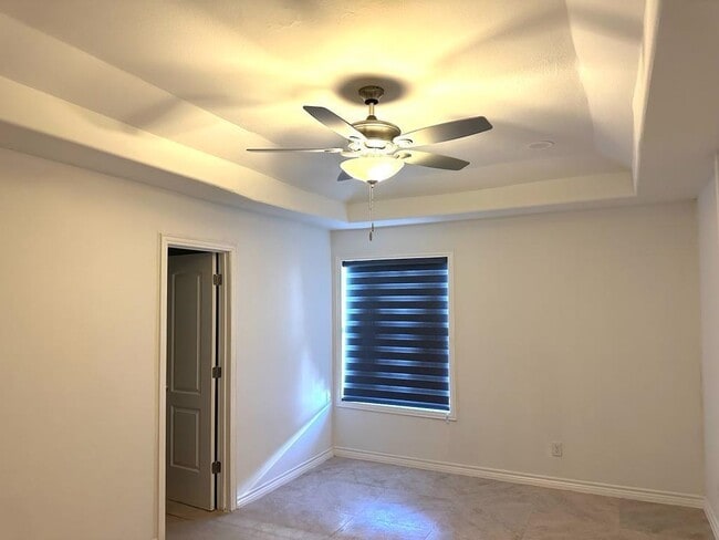 308 Cambridge Loop in Laredo, TX - Building Photo - Building Photo