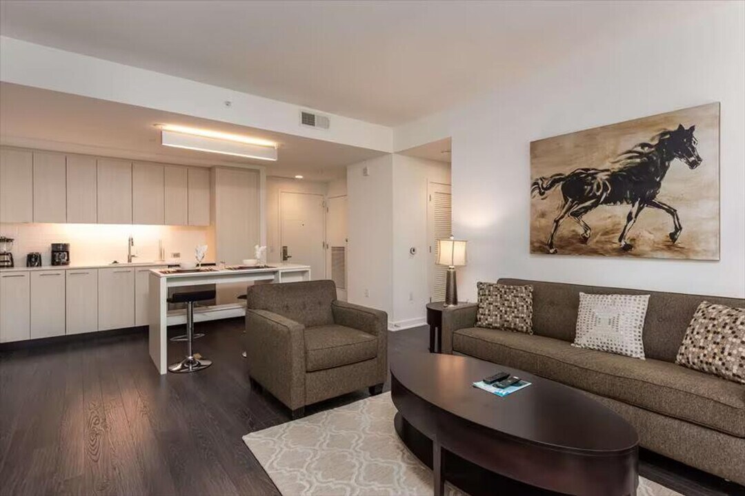 11850 Freedom Dr in Reston, VA - Building Photo