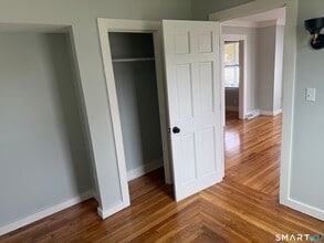 159 Hickory St in Norwich, CT - Building Photo - Building Photo