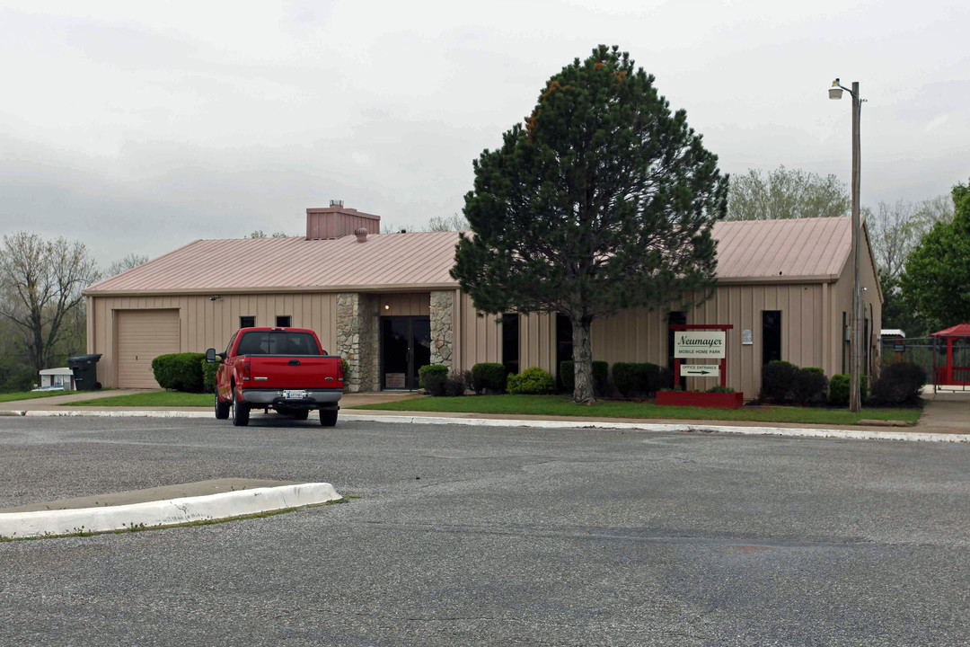 Neumayer Mobile Home Park in Yukon, OK - Building Photo