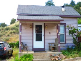 345 8th Ave, Unit 607 Centennial Drive - H in Idaho Springs, CO - Building Photo