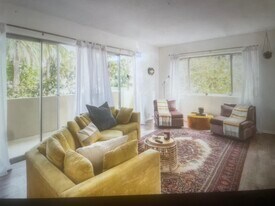 1030 Idaho Ave in Santa Monica, CA - Building Photo