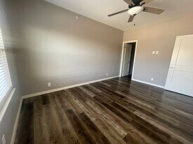 325 Majestic Dr in Branson, MO - Building Photo