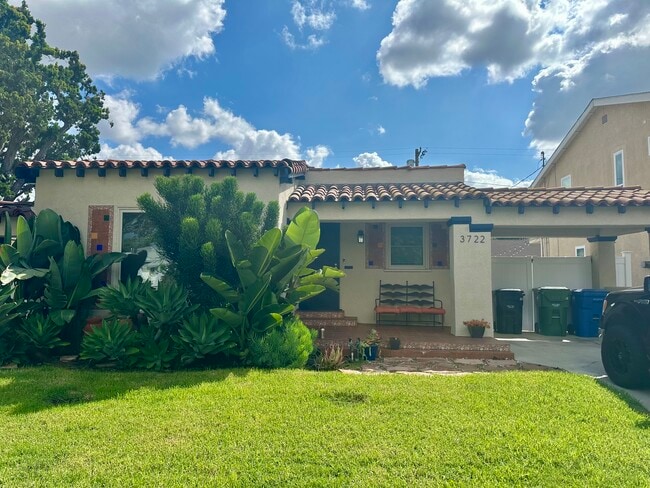 property at 3722 Somerset Dr
