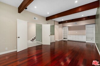 1548 Michael Ln in Los Angeles, CA - Building Photo - Building Photo