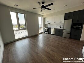 80 Rugg Rd in Boston, MA - Building Photo