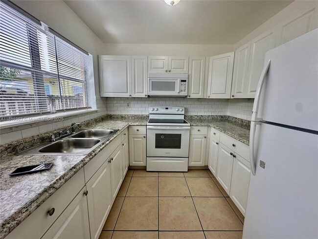 property at 1947 Jefferson St