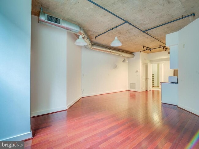 property at 2301 Champlain St NW