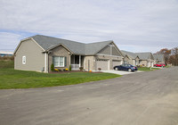 Woodridge Villas in Aliquippa, PA - Foto de edificio - Building Photo